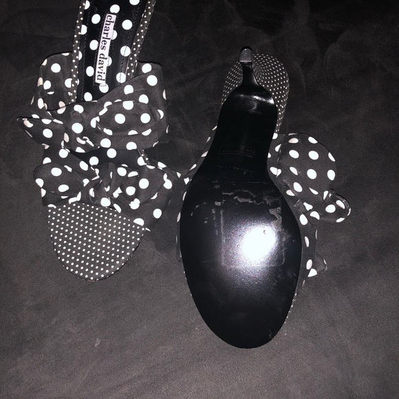 Charles David Corona Sandal - Picture 2 of 5